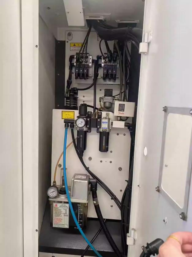 Machining center
