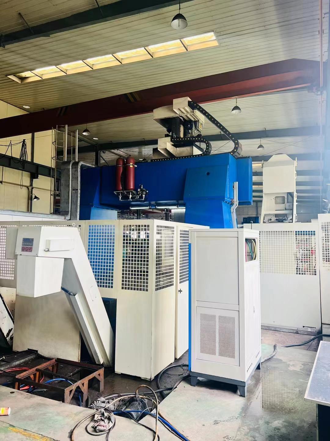 Pentahedral machining center