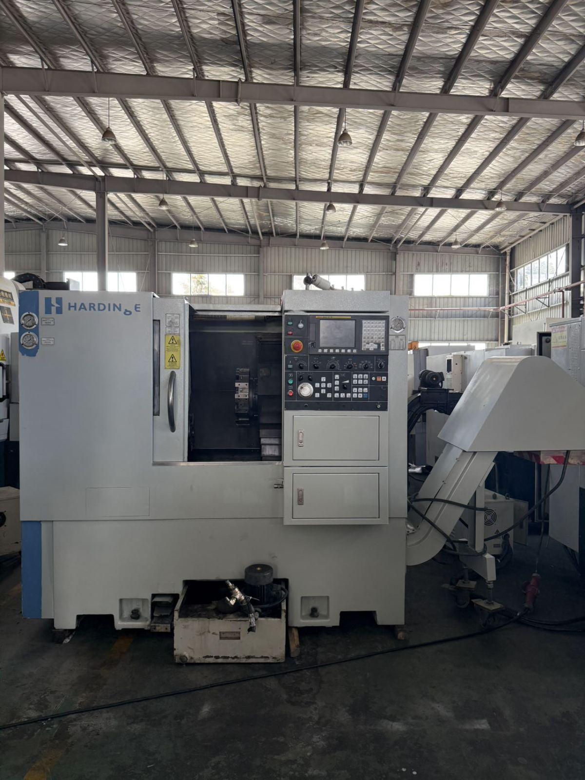 CNC slant bed lathe
