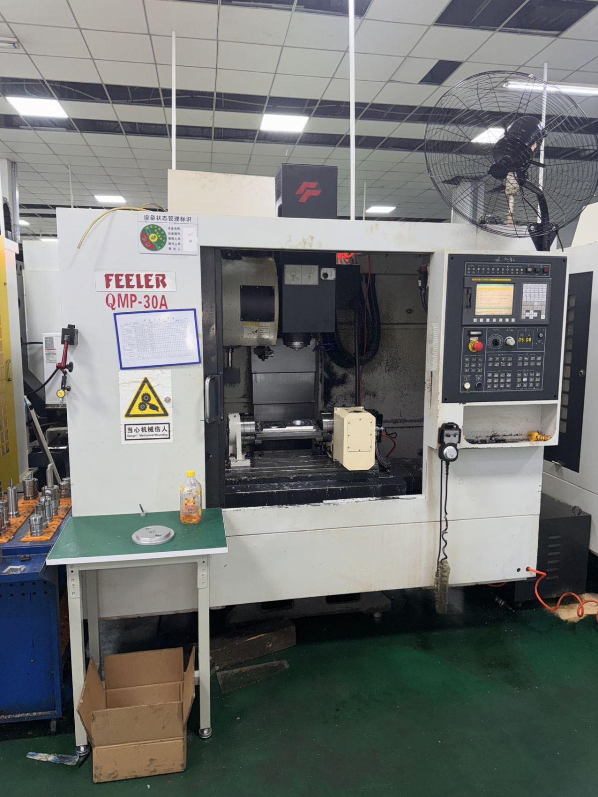 Tapping machine